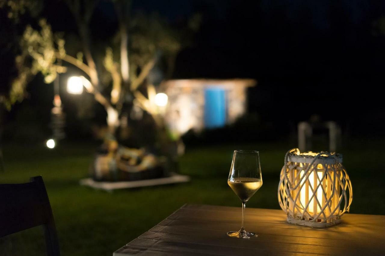 Is Cheas Wine Farm Boutique Hotel San Vero Milis Exterior foto